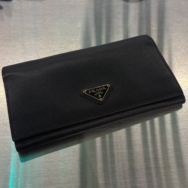 프라다 레더 장지갑