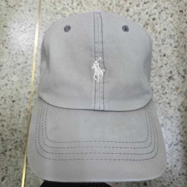 폴로 모자 