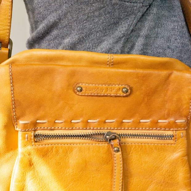 [THURSDAY ISLAND] 숲길 산책 브라운 백