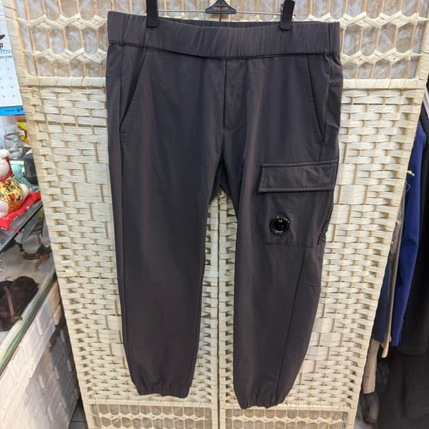 48/32/24ss 정품 cp컴퍼니 크롬-R 조거팬츠 팝니다