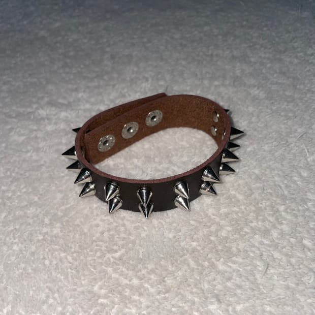 brown studs leather bracelet