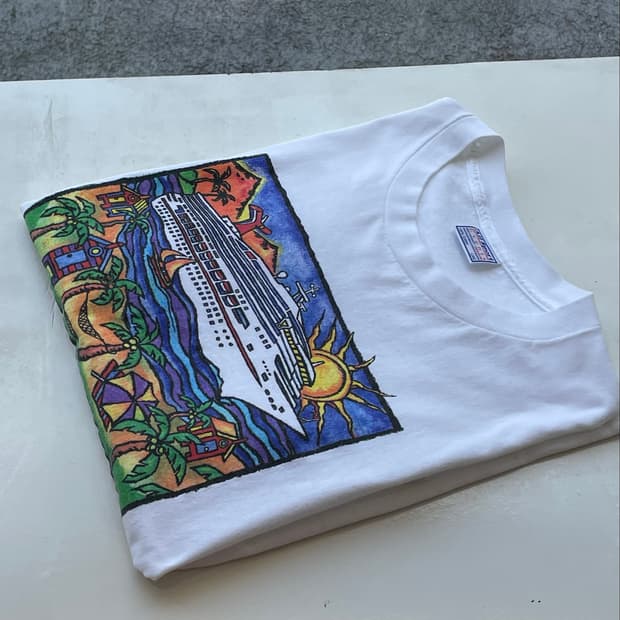 90s “Carnival Cruise” souvenir T-shirt