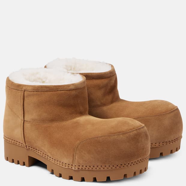 Balenciaga Alaska fur boots 