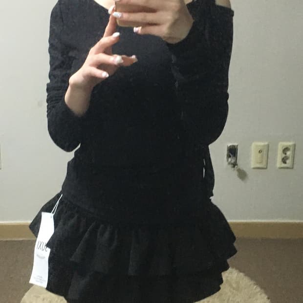 원숄더 트임 상의