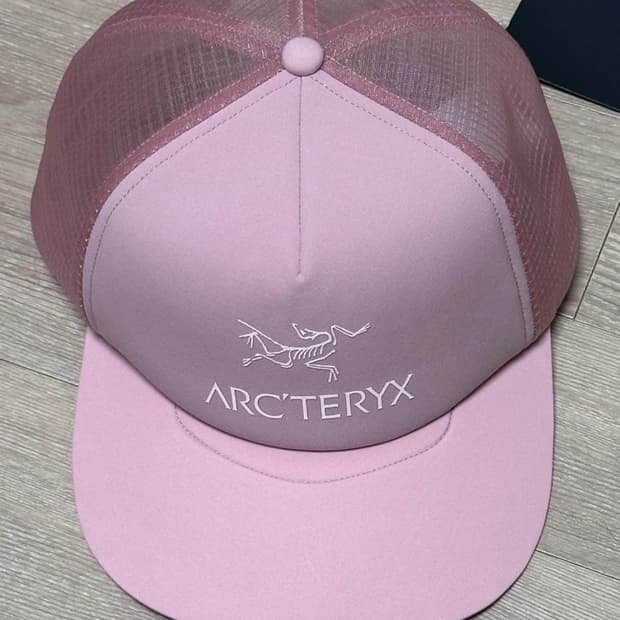 아크테릭스 로고 트러커 캡 Bliss