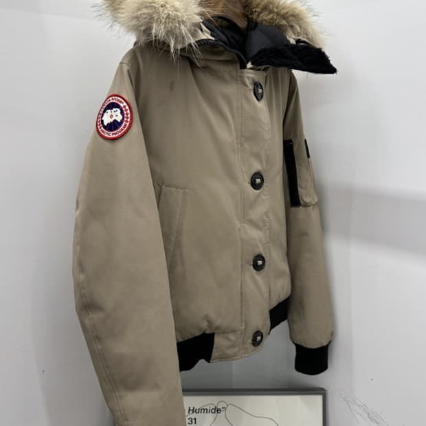 CANADA GOOSE_ made in CANADA (M)