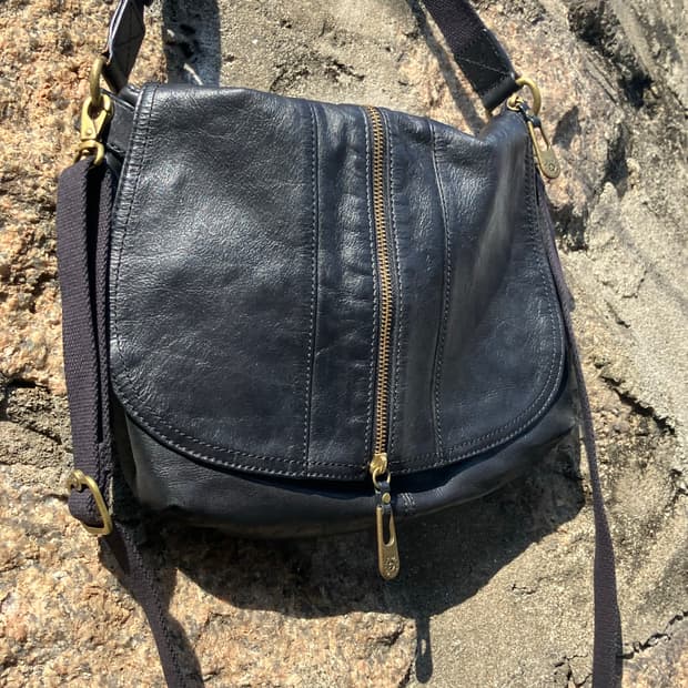 KIPLING 메탈 키링 레더 숄더백 크로스백
