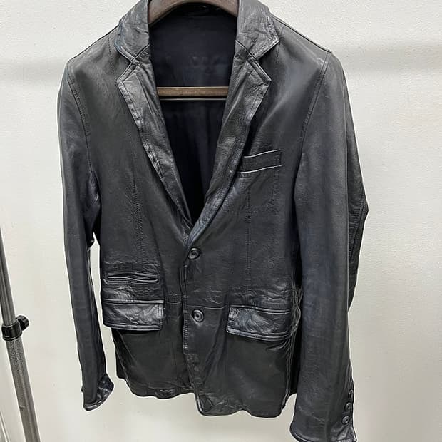 95) 빠니깔레 신형 이태리 가죽 블레이져 