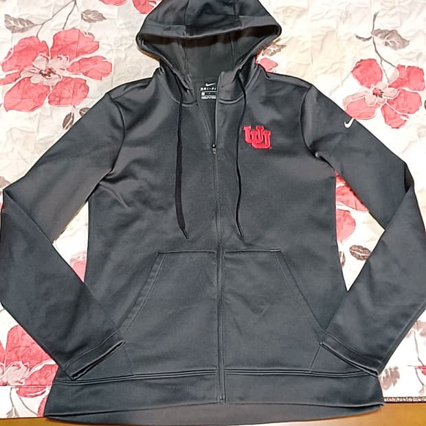 나이키 기모저지 S 여성55 가슴46 기장65