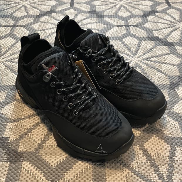 (230) 로아 하이킹 닐 블랙