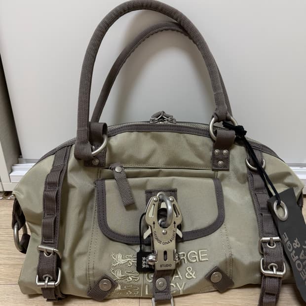 GEORGE GINA & LUCY 조지지나앤루시 숄더백 새상품