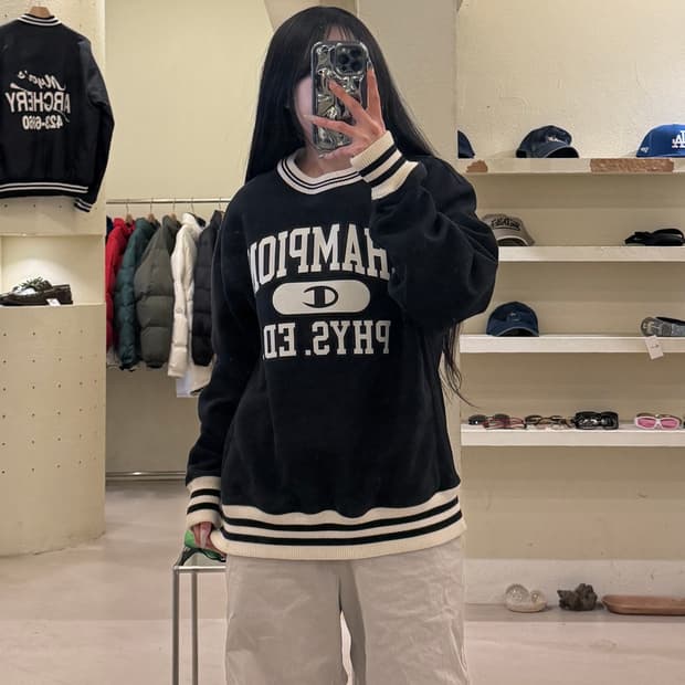 챔피온 리버스위브 PHYS.ED 맨투맨 U1048