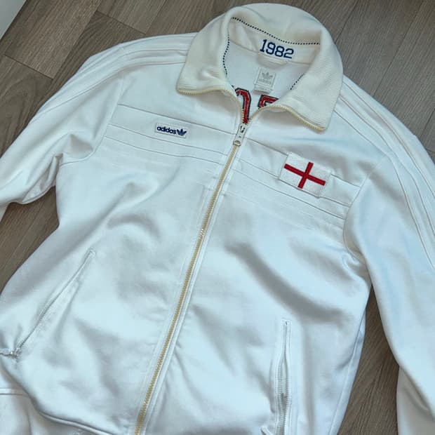 극희귀 사이즈 아디다스 잉글랜드 져지 105