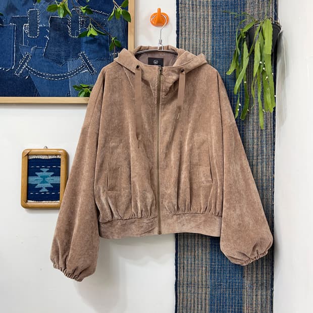 👧🏻W CLOSET   Suede Hood Zip-Up