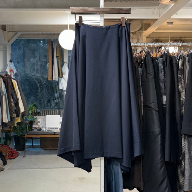 아츠로 타야마 플레어 스커트