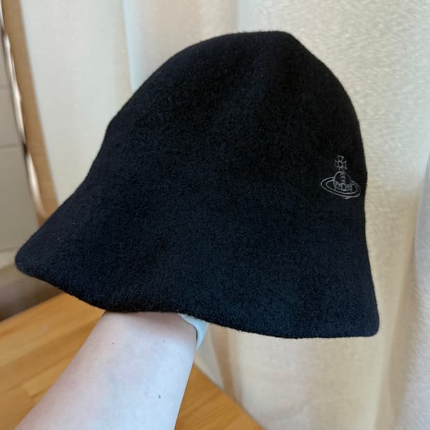 비비안웨스트우드 울 여성 버킷햇 일본산 모자