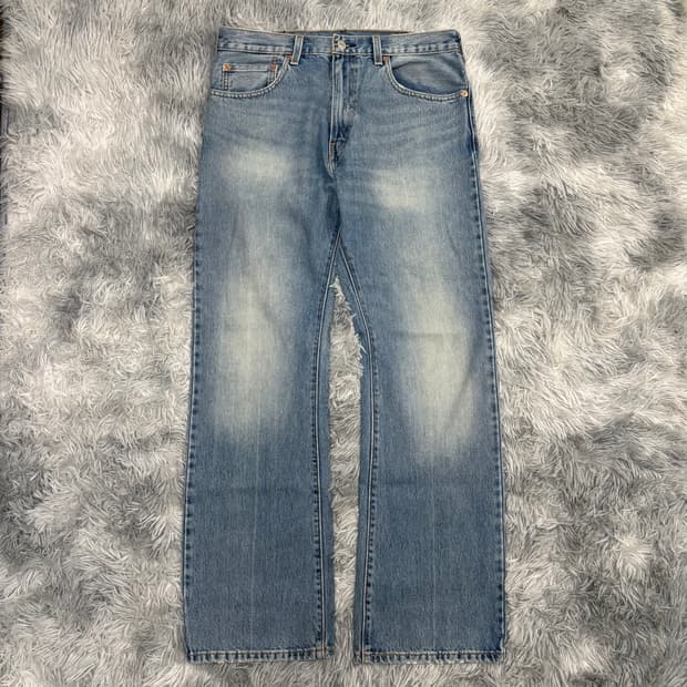 Levi’s 517 플레어 데님 연청