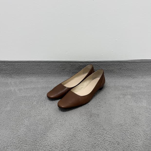 Margaret Howell basic pump