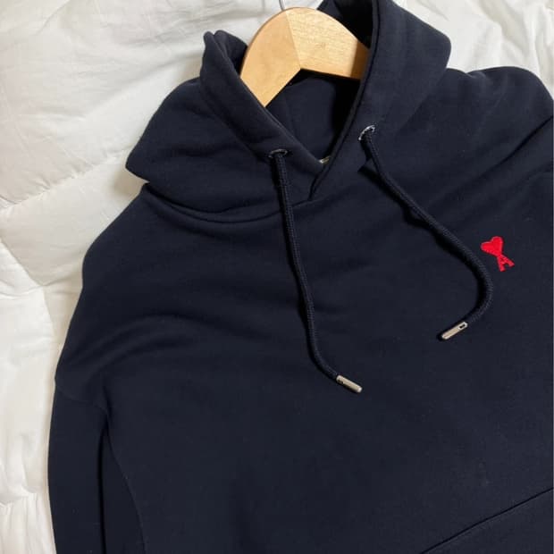 아미 하트 로고 후드티 네이비