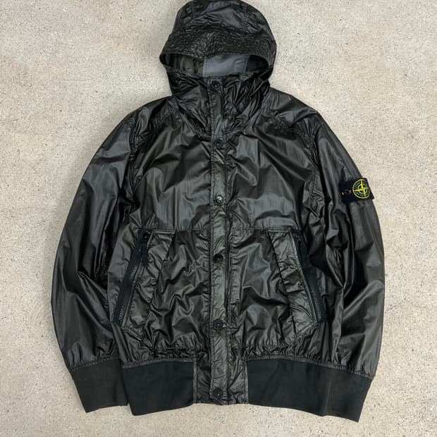 스톤아일랜드 와펜 다크 카키 글래스 후드 자켓