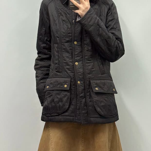 바버(Barbour) 비드넬 폴라퀼트 재킷