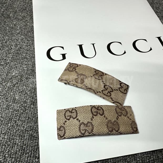 구찌 클래식 헤어핀 (한피스)