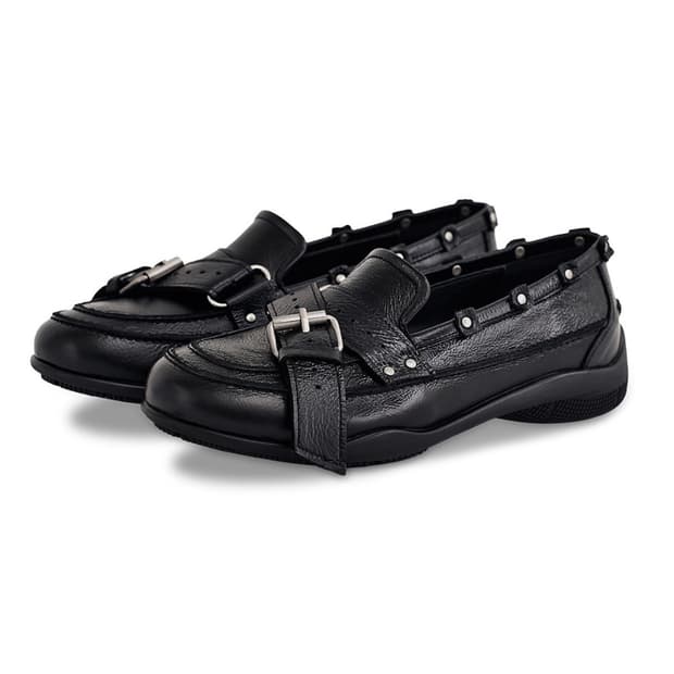 네거티브쓰리 로퍼 Belted Stud Loafer