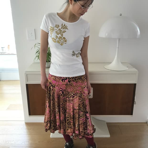 vintage gold pattern top