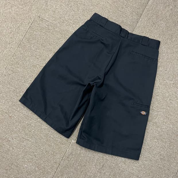 디키즈 루즈핏 버뮤다 팬츠