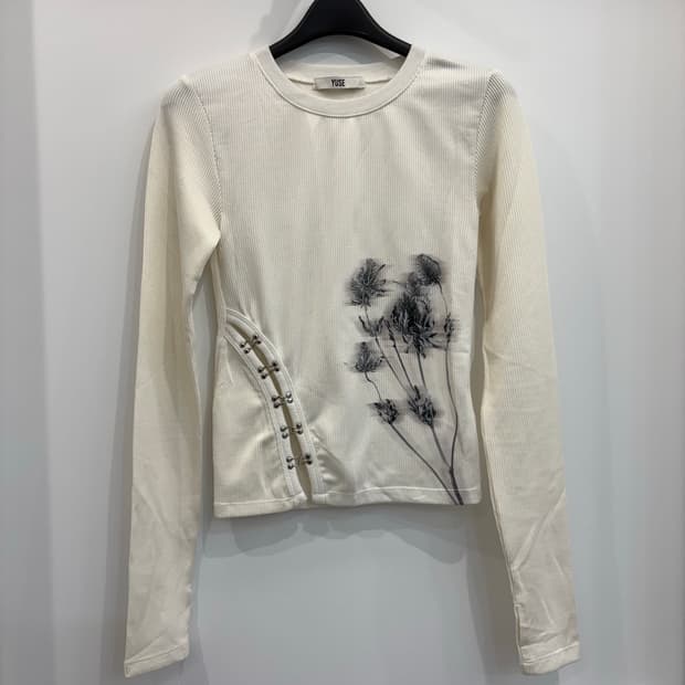 YUSE 유즈 티셔츠