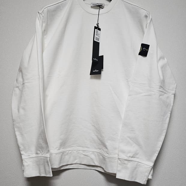 스톤아일랜드 롱슬리브 (새 상품)