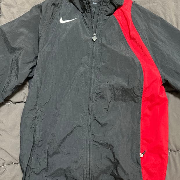 나이키 토탈90 바람막이