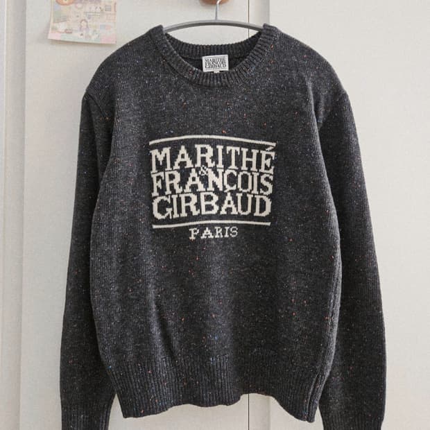 마리떼 프랑소와 저버 클래식 로고 니트 연말룩