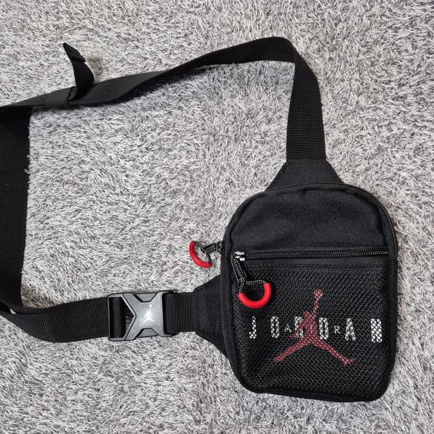 조던 미니 슬링백 힙색