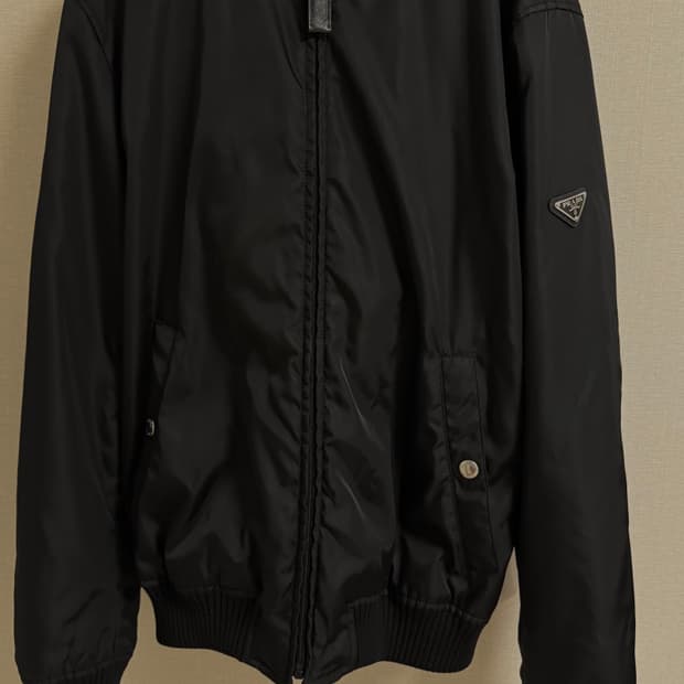 프라다 나일론 봄버 자켓