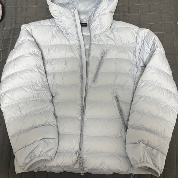 무탠다드 시티레저 경량패딩 클라우디 블루