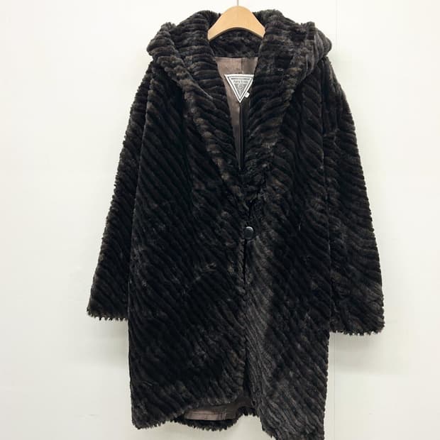 J. Percy for Marvin Richards 페이크 퍼 후드 코트