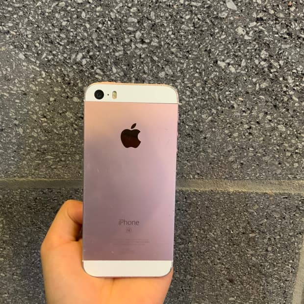 아이폰 se1 64GB 성능100%