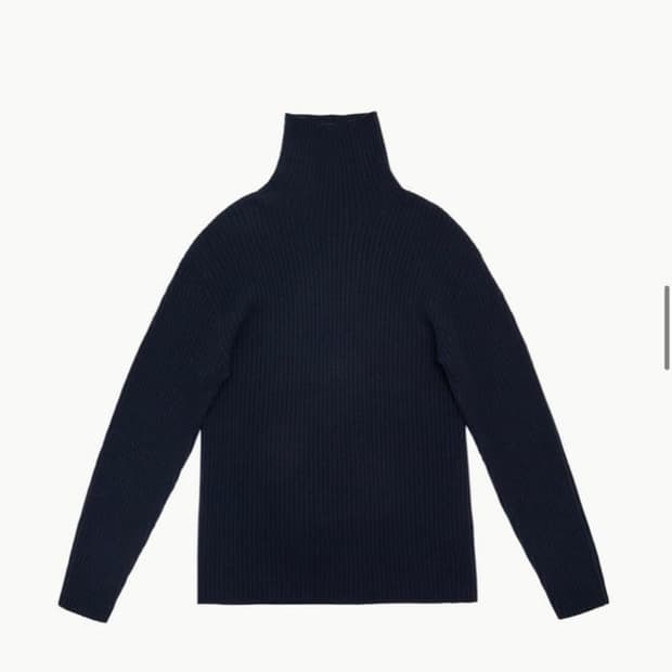 아모멘토 RIBBED TURTLE PULLOVER