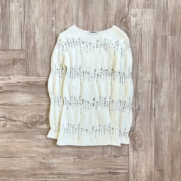 DIAGONAL 다이애그널 시스루 모헤어 스웨터