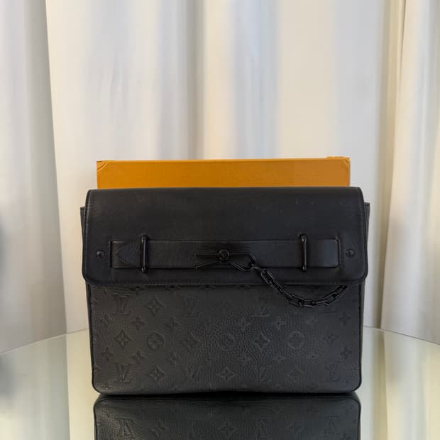 루이비통 토뤼옹 스티머 GM 클러치