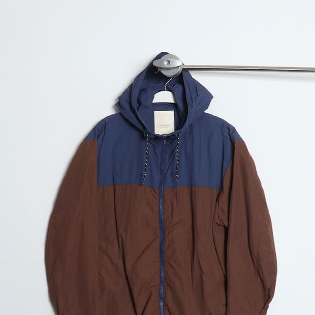 studio CLIP Hooded Nylon Jacket
