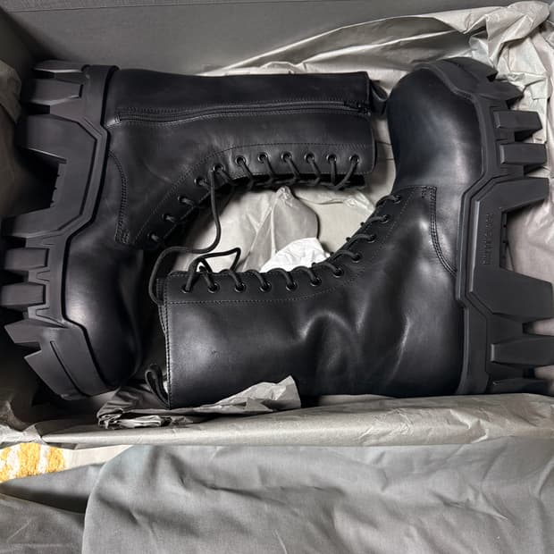 Balenciaga 발렌시아가 불도저 부츠 새상품