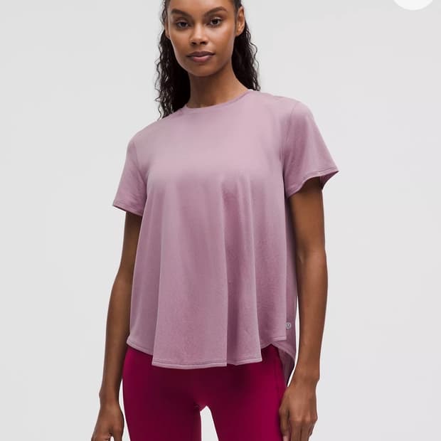 룰루레몬 Lightweight Split-Back Training T-S