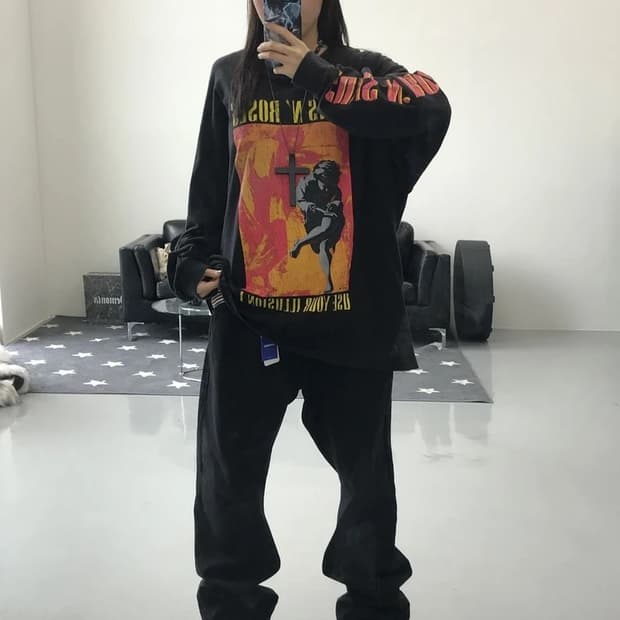 H&M 블랙 프린팅 롱슬리브