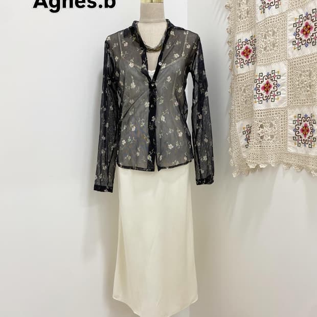 Agnes.b 블랙 플라워 시스루 셔츠