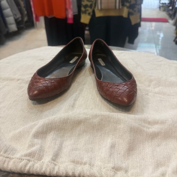 36 1/2 정품 보테카베네타 인트레치아토 플렛슈즈 팝니다