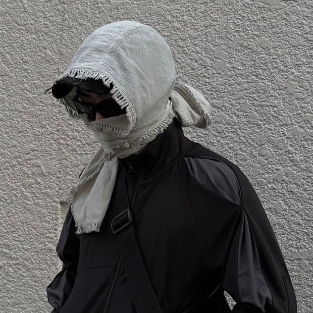 FFFpostalservice mini hooded scarf