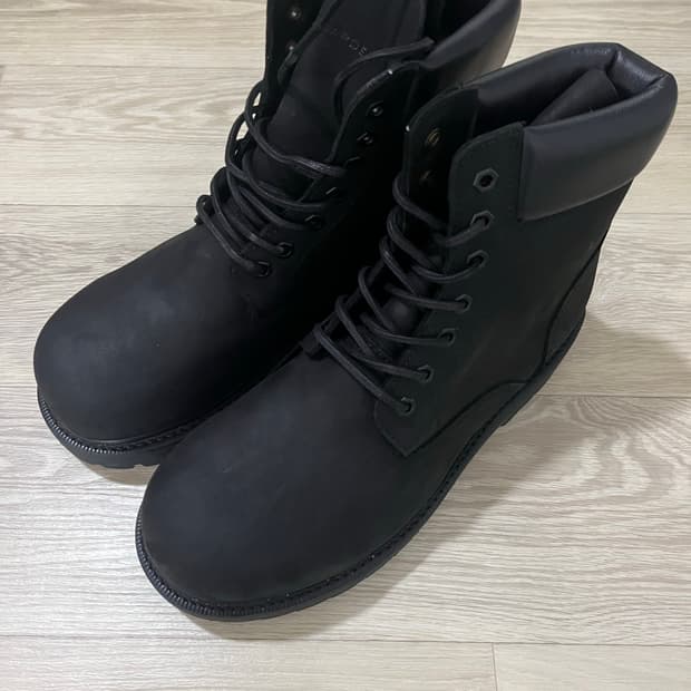 로스트가든 루츠 블랙 부츠