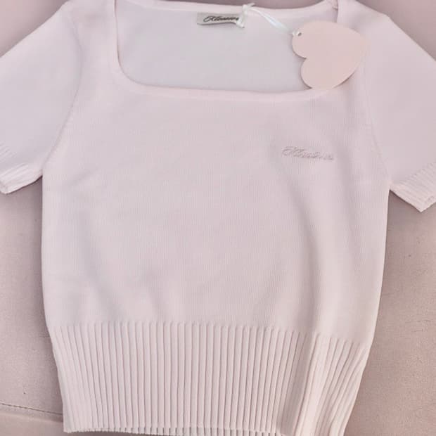 클리시어 핑크니트